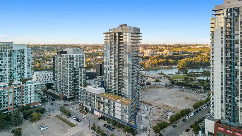 615 6 Avenue SE, #320