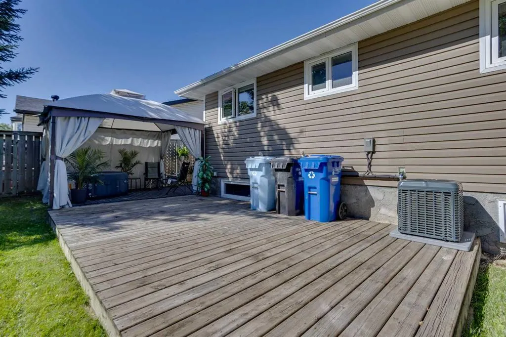 173 Hilltop Crescent