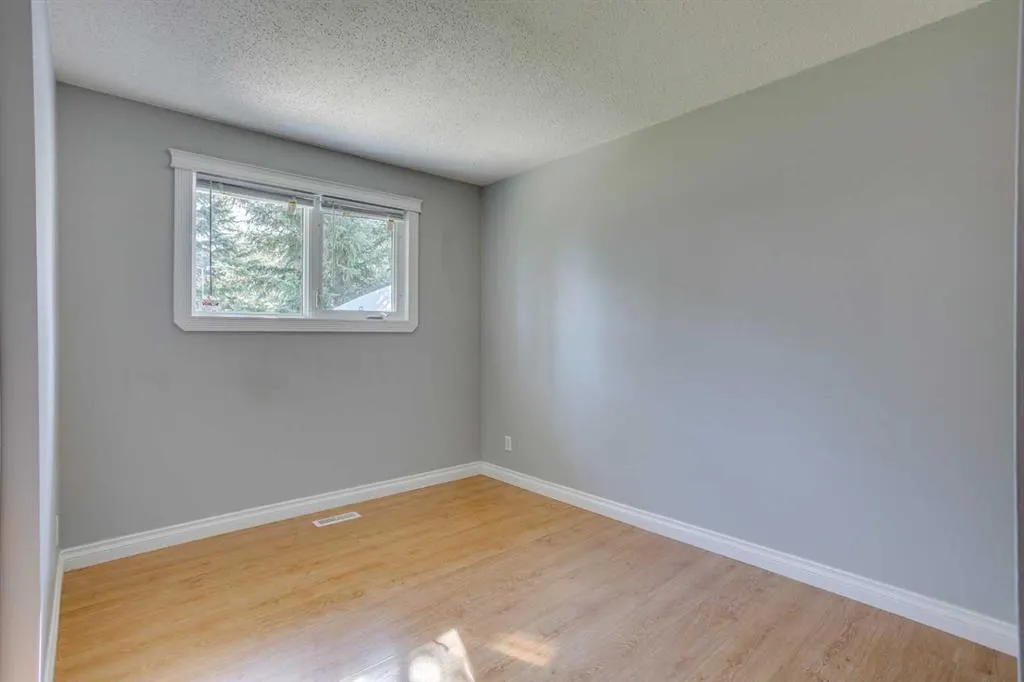 173 Hilltop Crescent