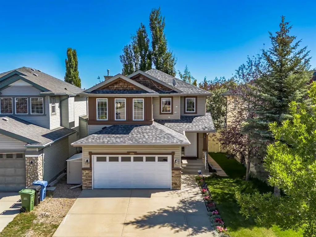 186 Everstone Drive SW