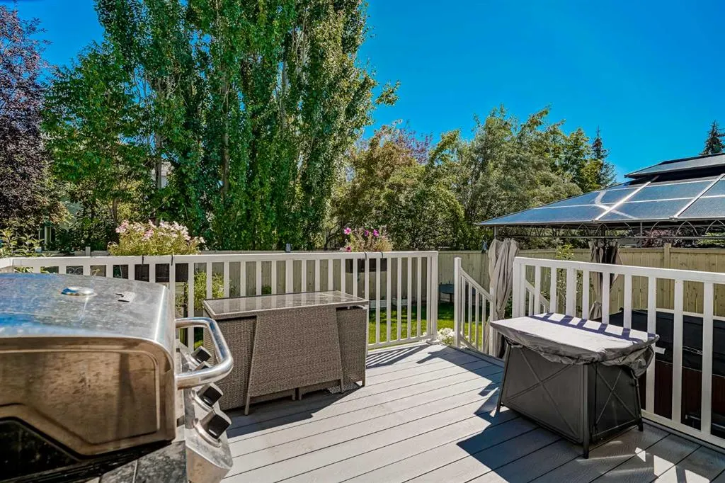 186 Everstone Drive SW
