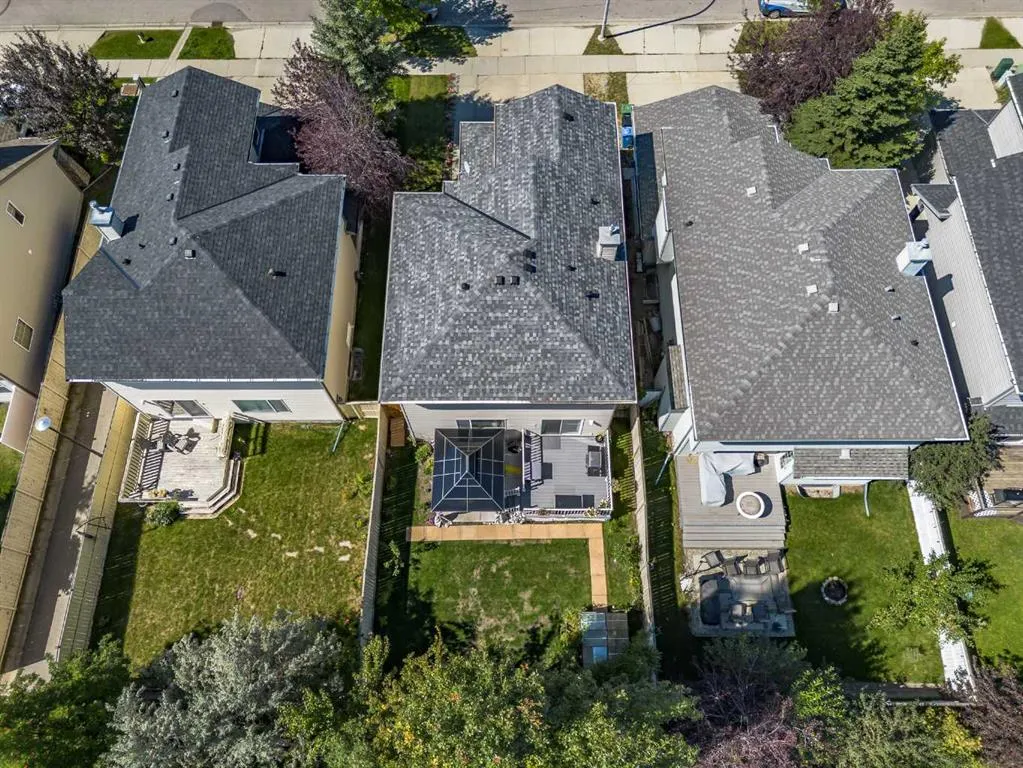 186 Everstone Drive SW