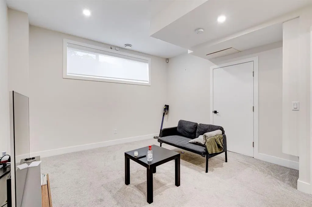 2018 40 Street SE
