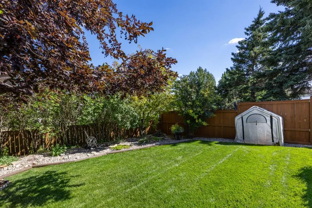32 Rideau Close SW