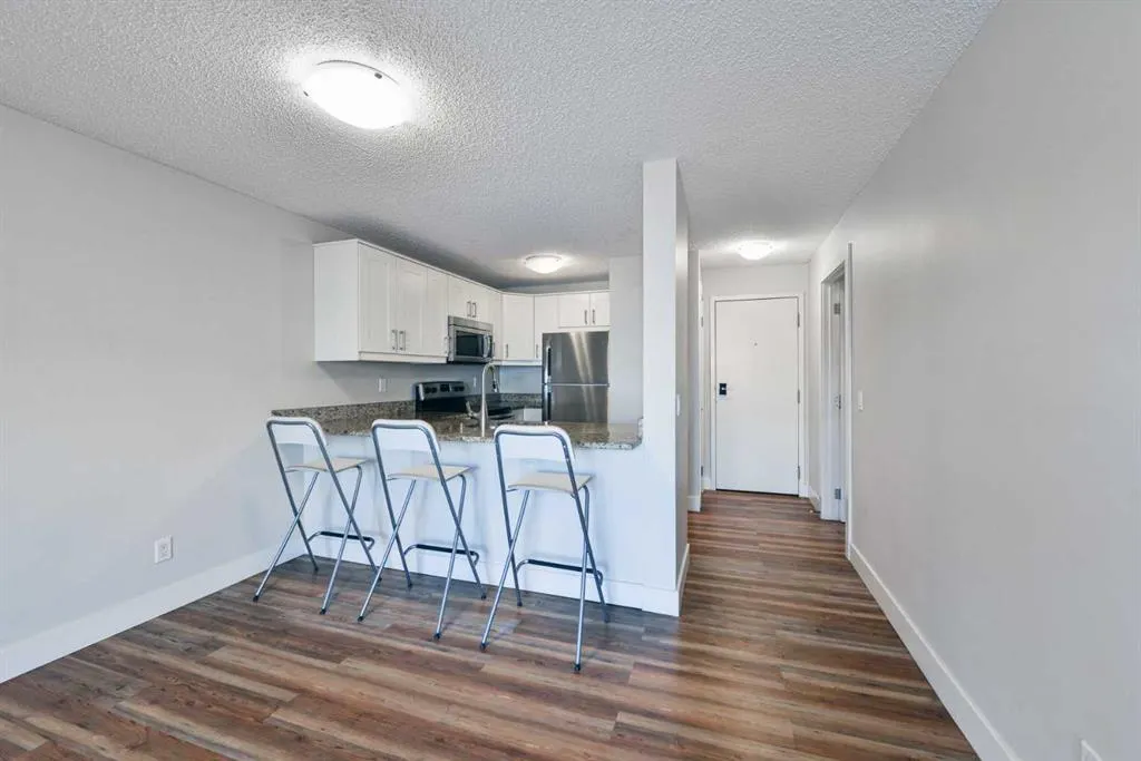 1915 26 Street SW, #203