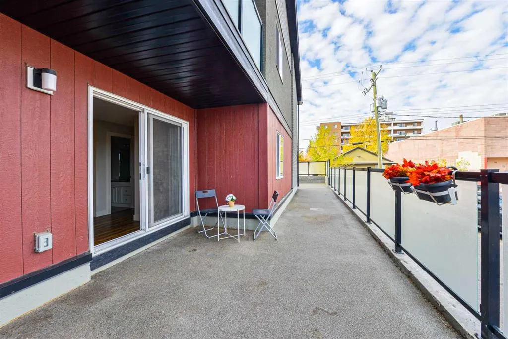 1915 26 Street SW, #203