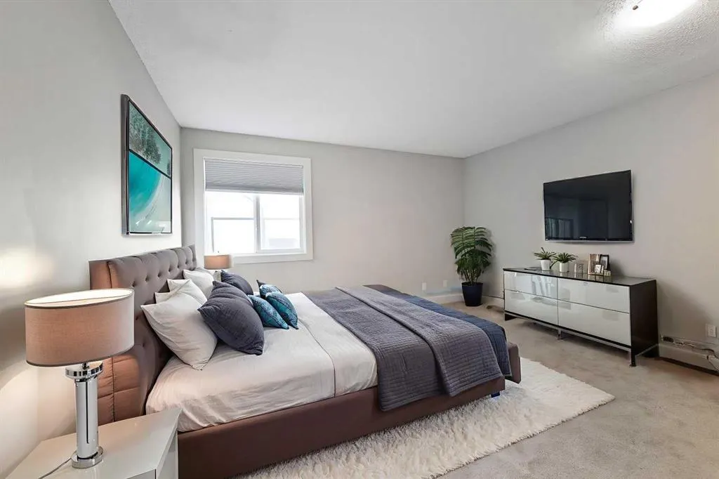 1915 26 Street SW, #203