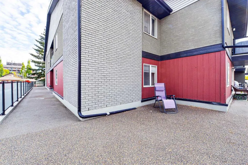 1915 26 Street SW, #203