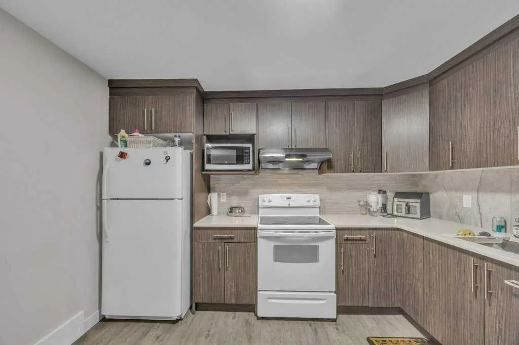 115 Savanna Way