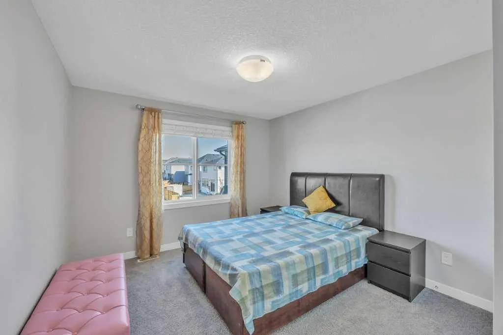 115 Savanna Way