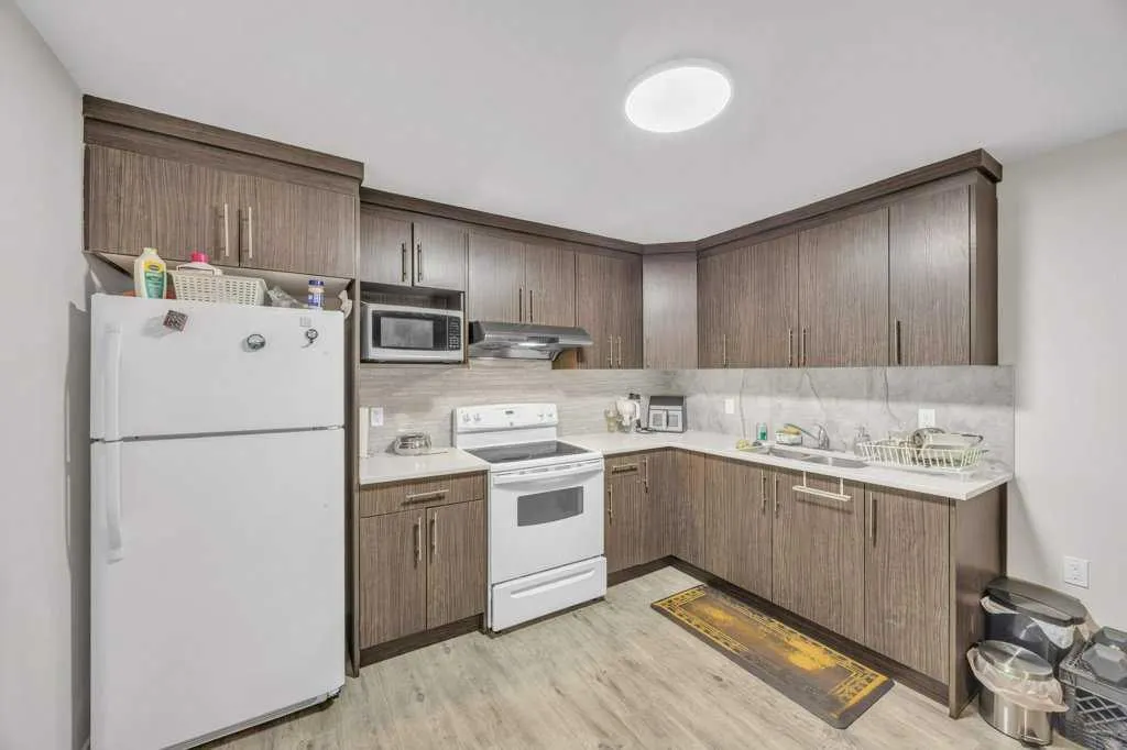 115 Savanna Way