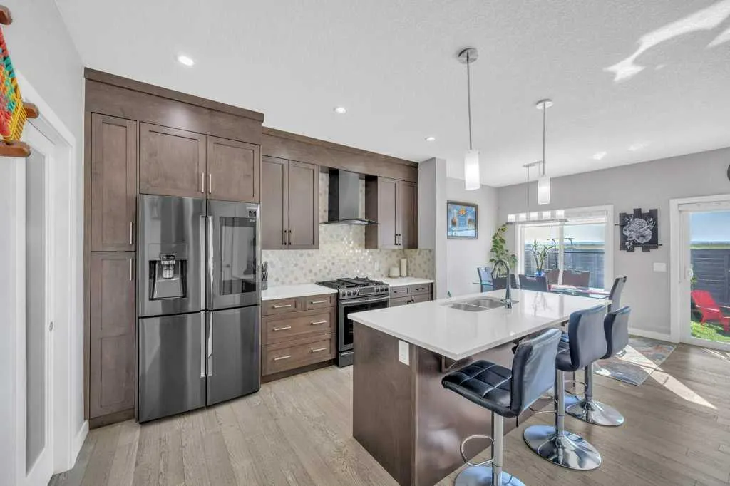 115 Savanna Way