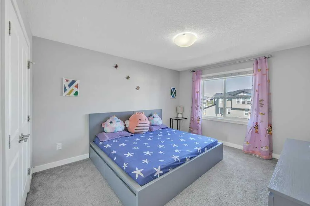 115 Savanna Way