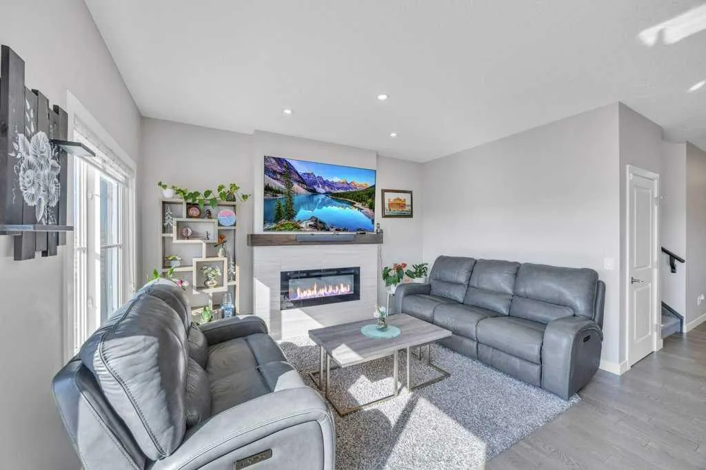 115 Savanna Way