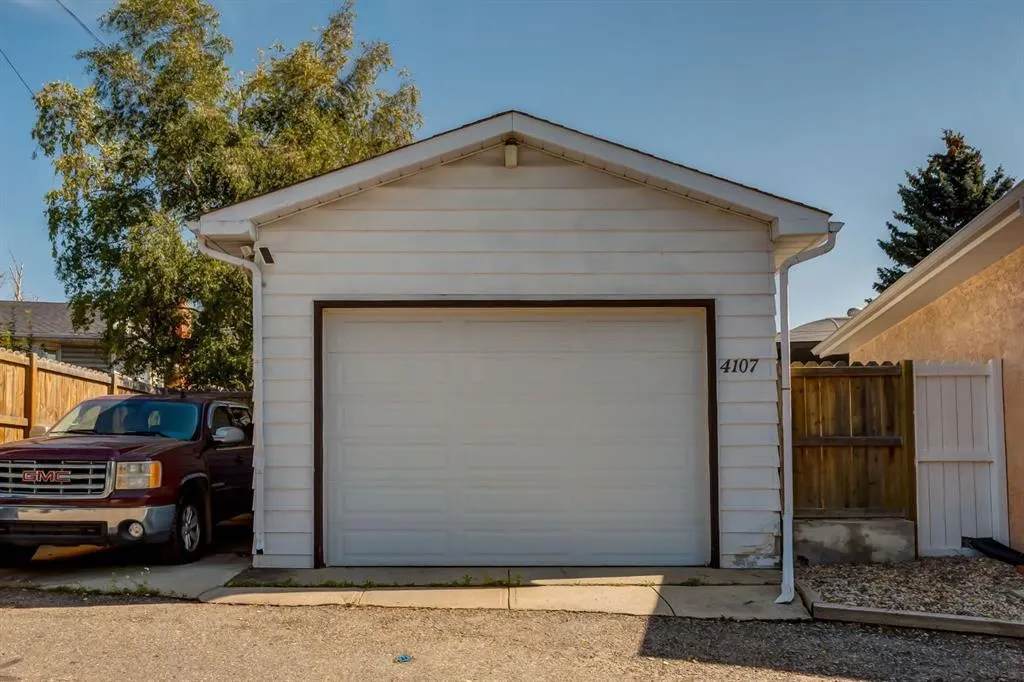 4107 Doverview Drive SE