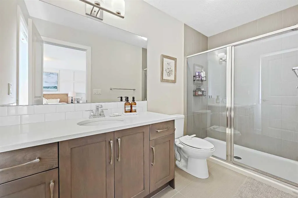 115 Bayview Circle SW