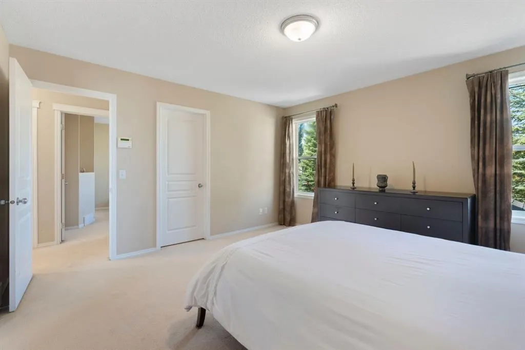 35 Valley Stream Manor NW
