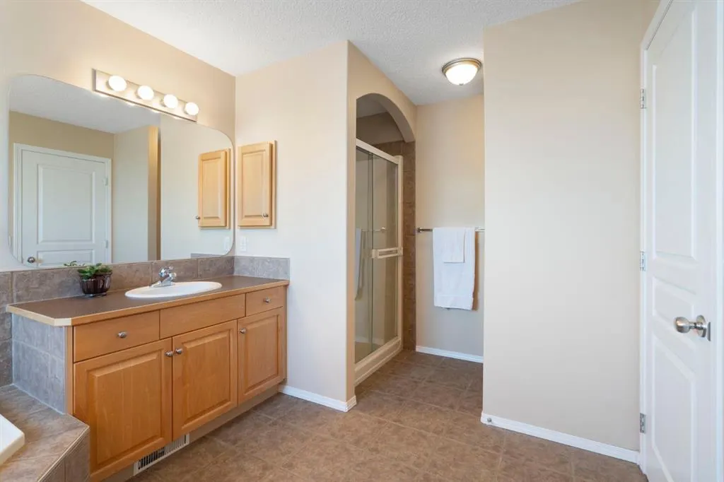 35 Valley Stream Manor NW