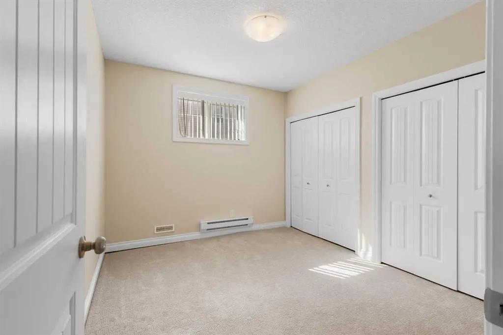 431 Railway Place SE