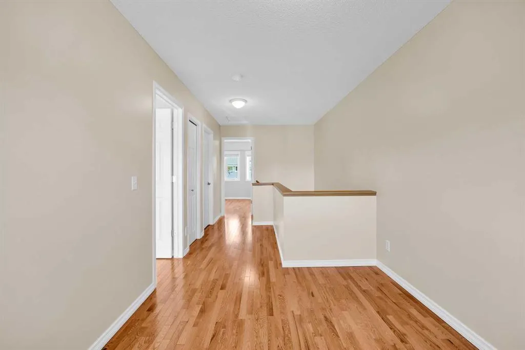 362 Regal Park NE