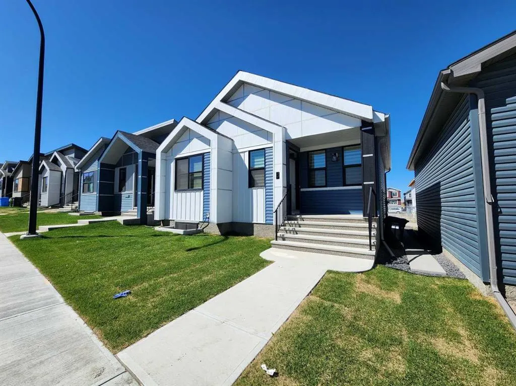 73 Herron Common NE