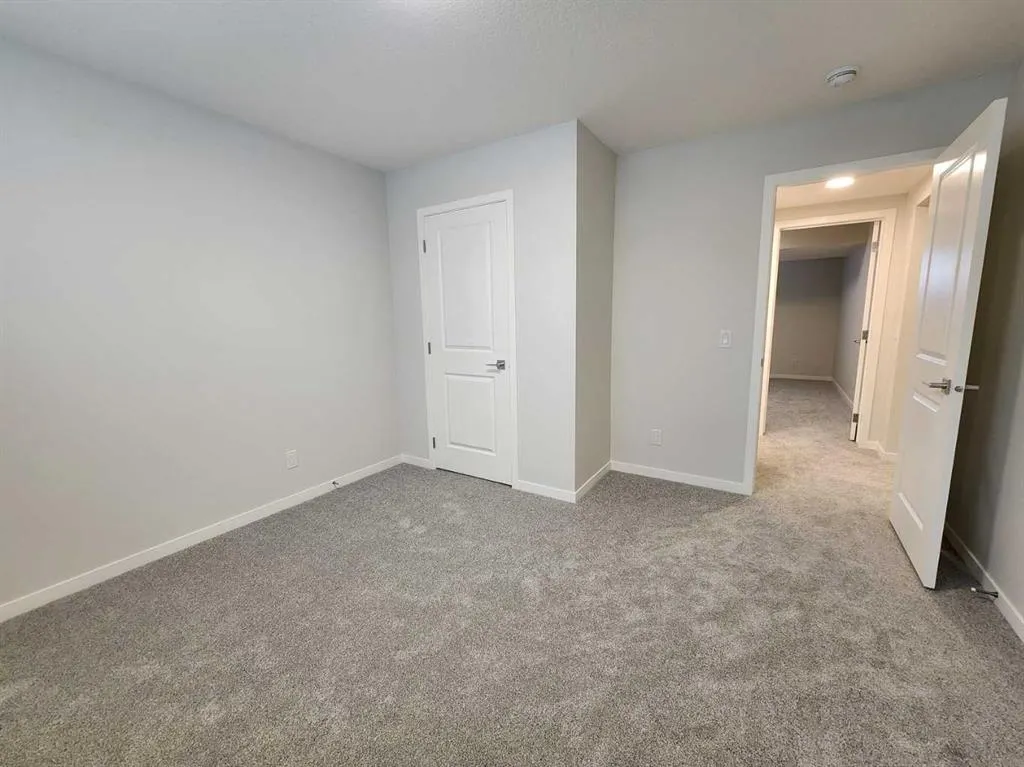 73 Herron Common NE