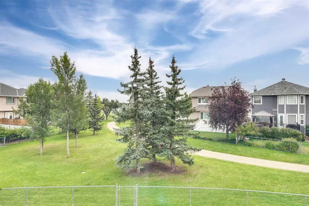 54 Somerset Way SW