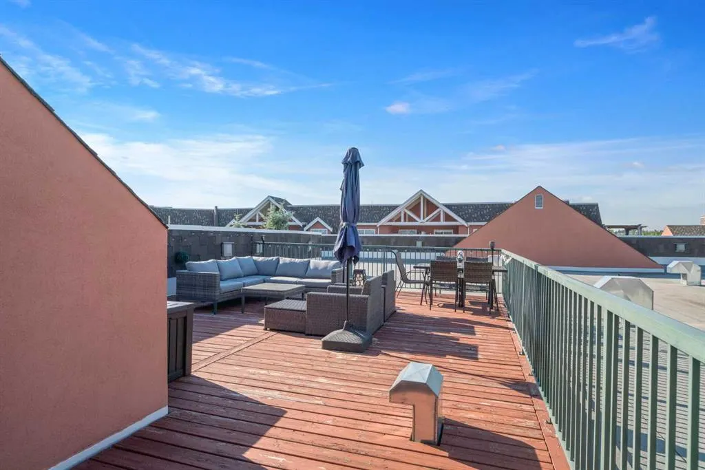 2320 Erlton Street SW, #407