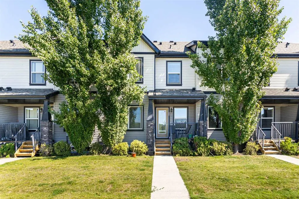 11 Copperpond Landing SE