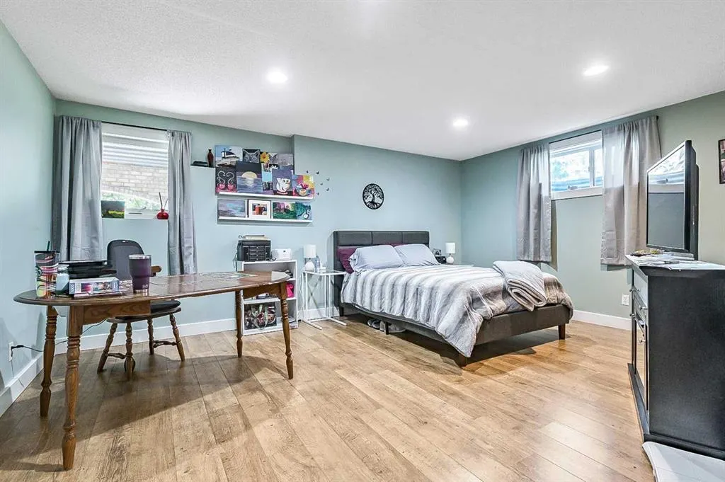 418066 48 Street W