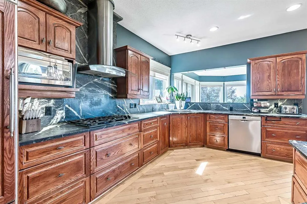418066 48 Street W