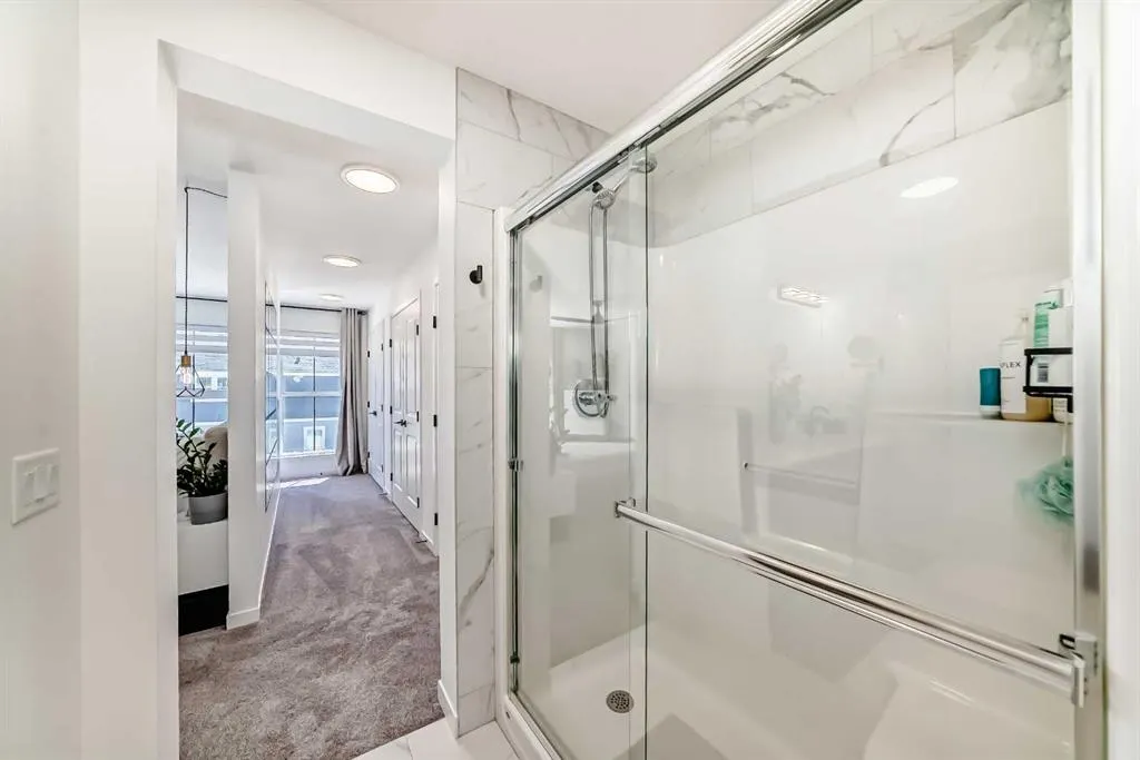12 Magnolia Crescent SE