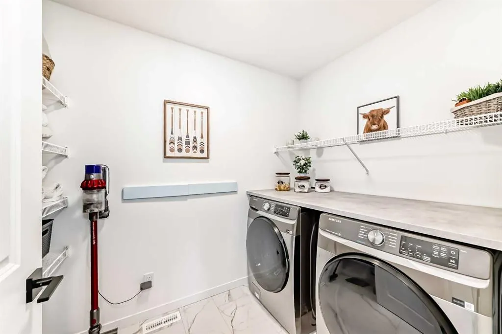 12 Magnolia Crescent SE