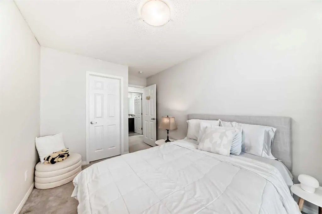 114 Walgrove Green SE