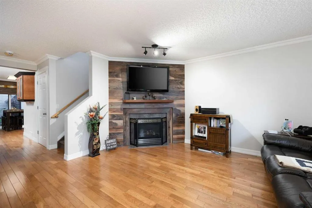 122 Rattlepan Creek Crescent