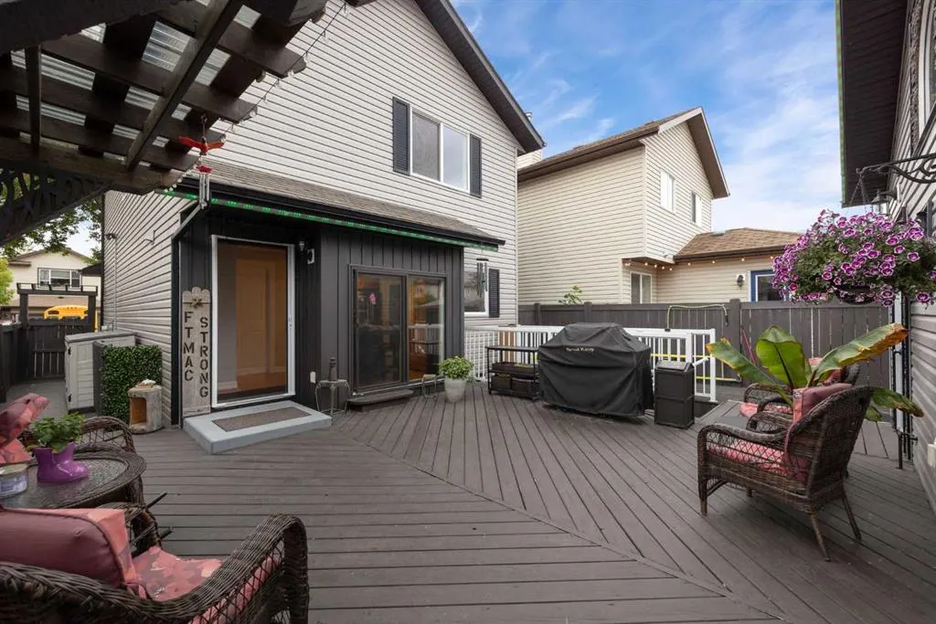 122 Rattlepan Creek Crescent