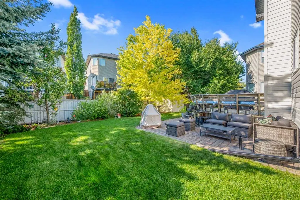 198 Panorama Hills Close NW