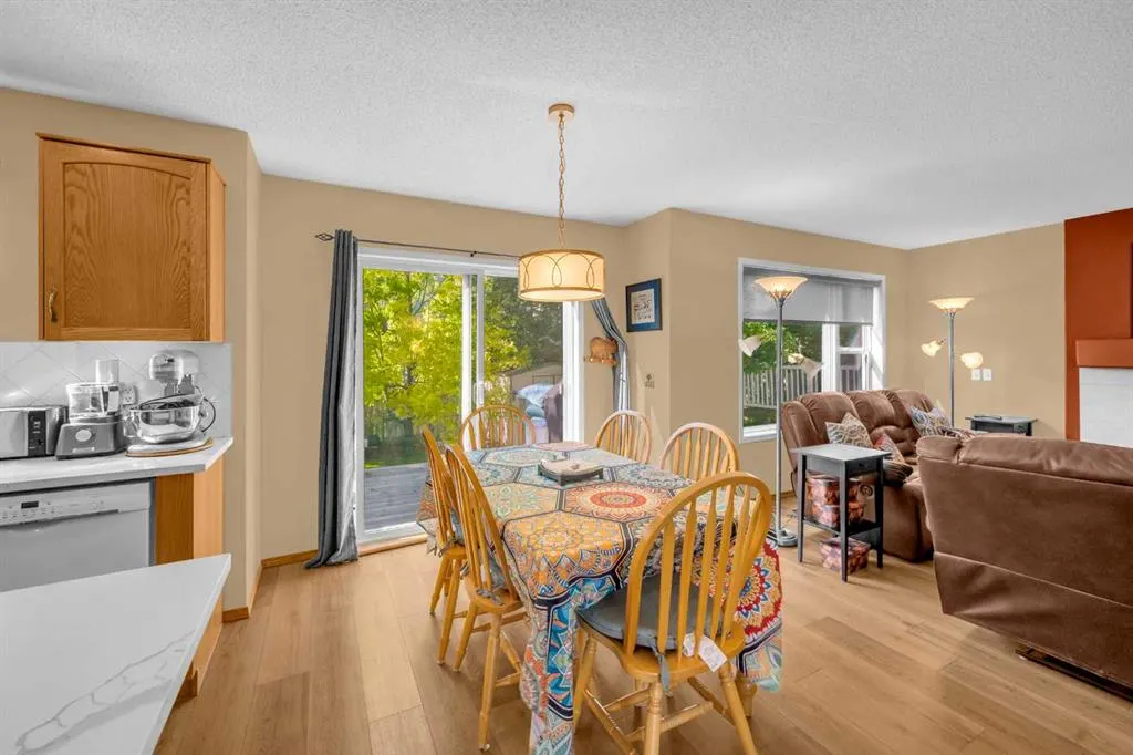 198 Panorama Hills Close NW