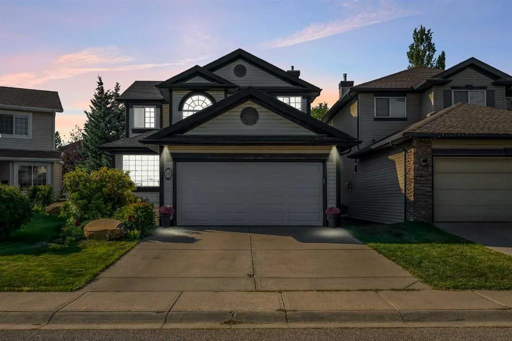 198 Panorama Hills Close NW