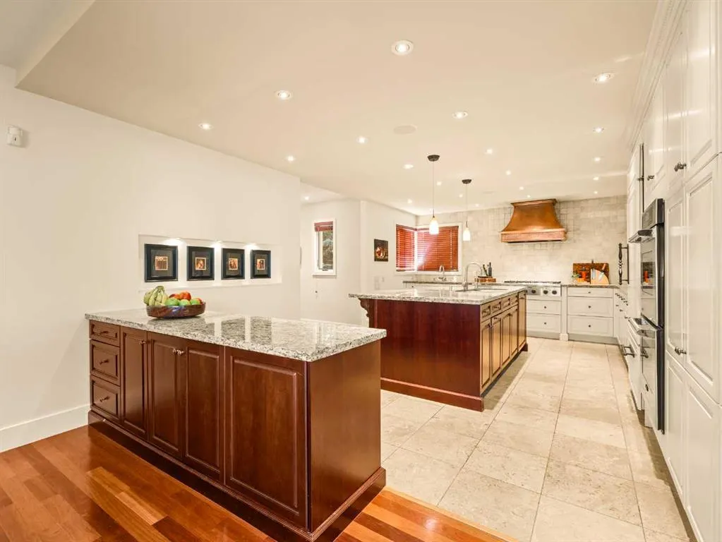 2716 Carleton Street SW
