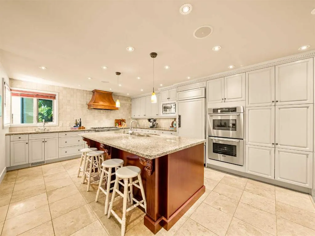 2716 Carleton Street SW