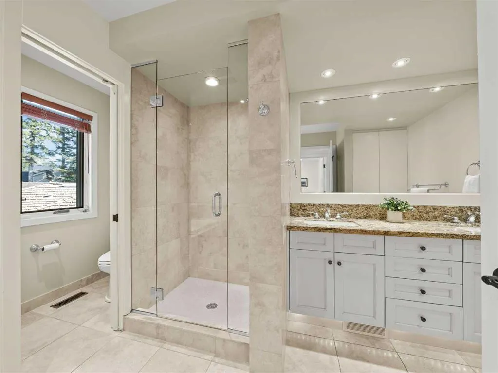 2716 Carleton Street SW