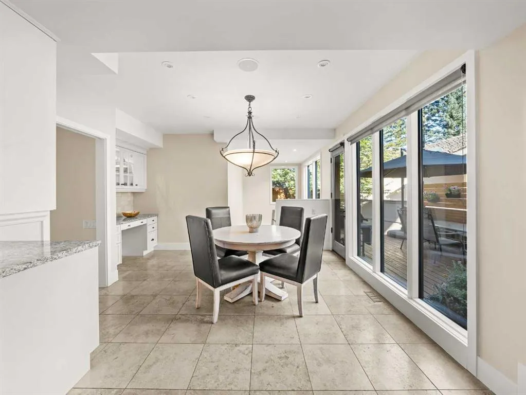 2716 Carleton Street SW