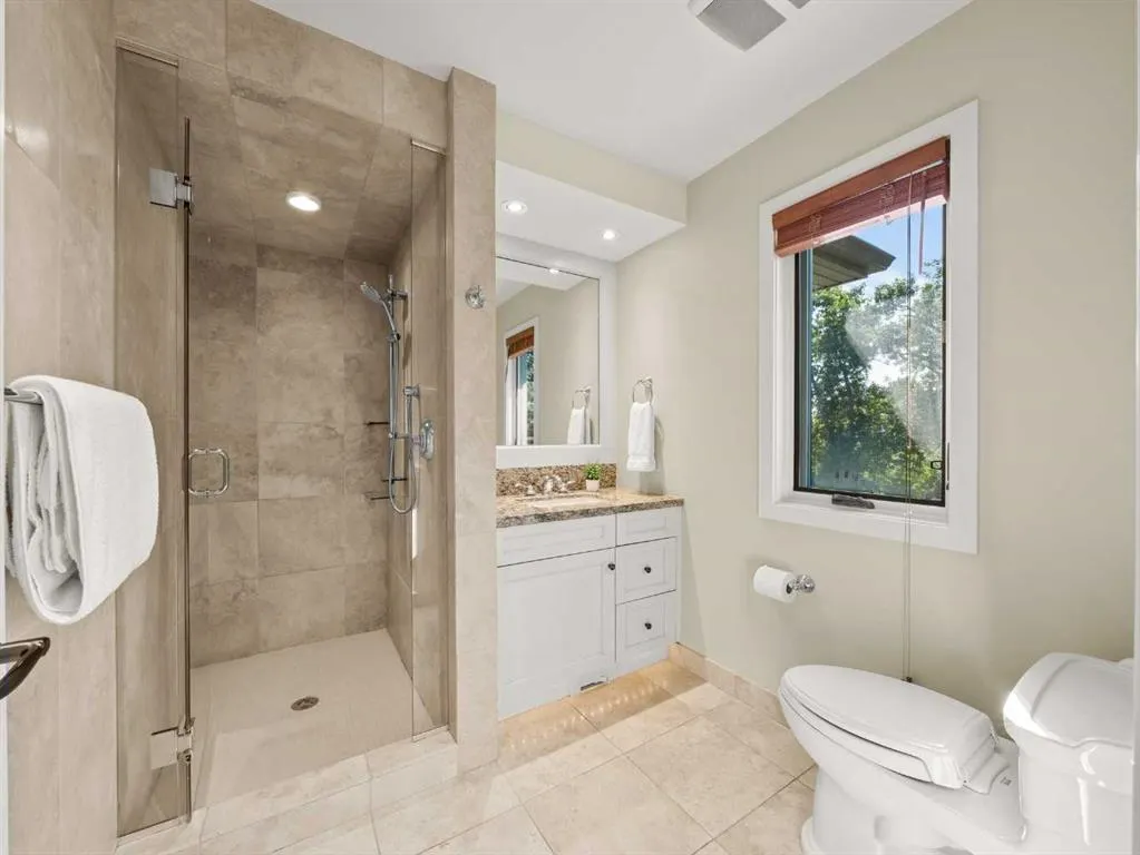 2716 Carleton Street SW