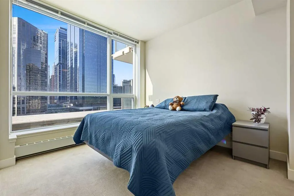 222 Riverfront Avenue SW, #825