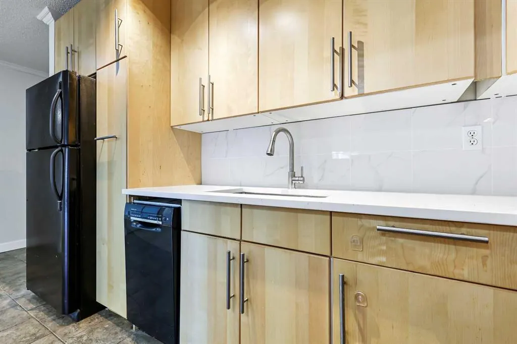 732 57 Avenue SW, #305