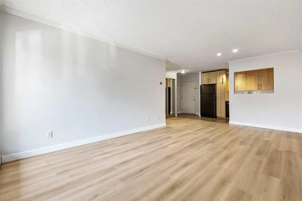 732 57 Avenue SW, #305