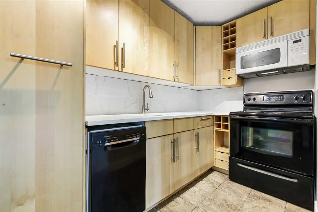 732 57 Avenue SW, #305