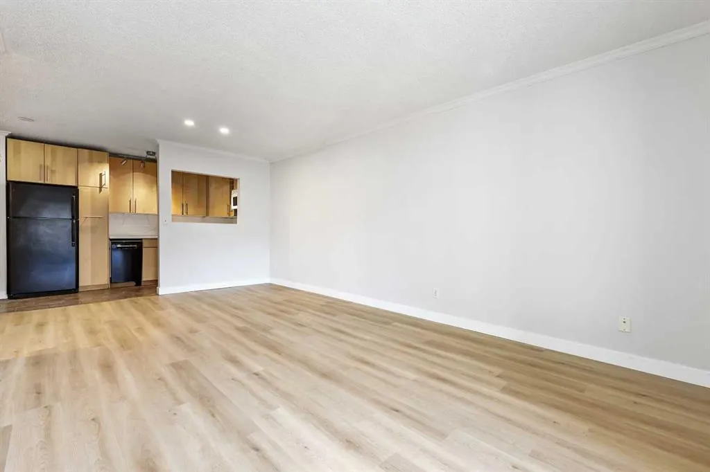 732 57 Avenue SW, #305
