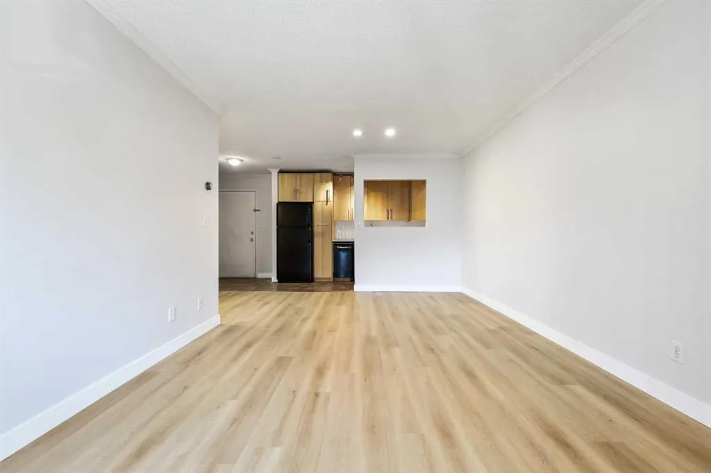 732 57 Avenue SW, #305